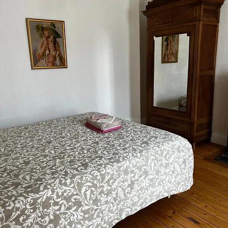 Penzion Au Charme De Rilly-la-Montagne