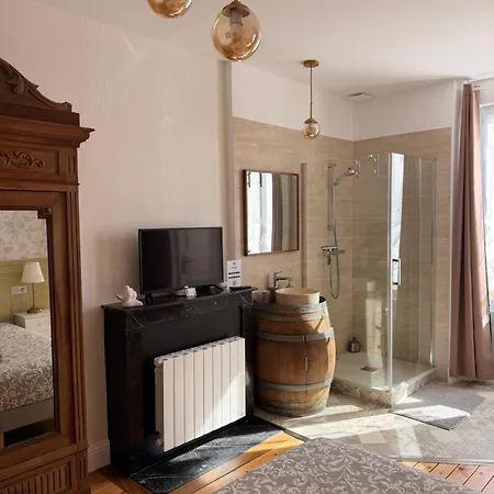 Au Charme De Vendégház 3*